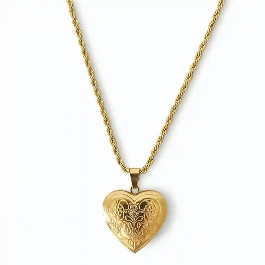 Heart carving necklace