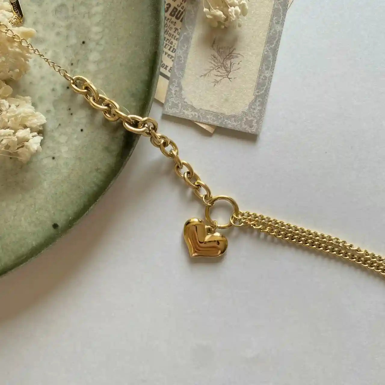 Heart pendant chain bracelet