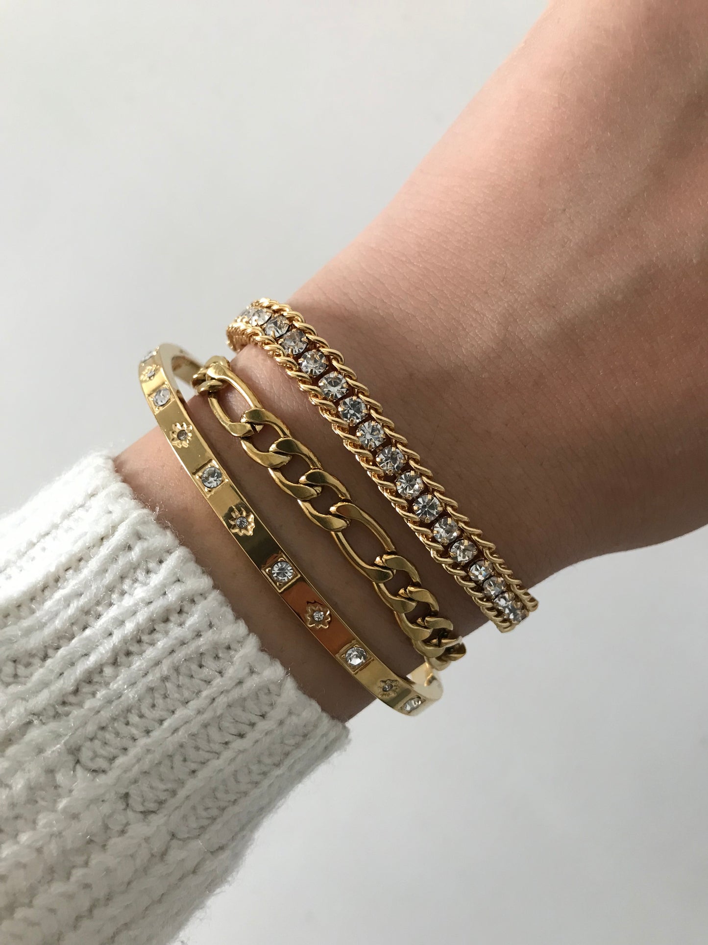 Figaro chain bracelet