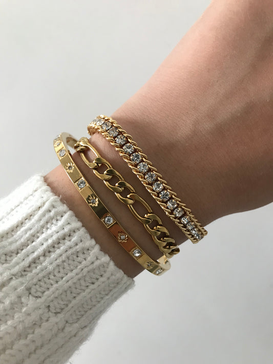 Figaro chain bracelet