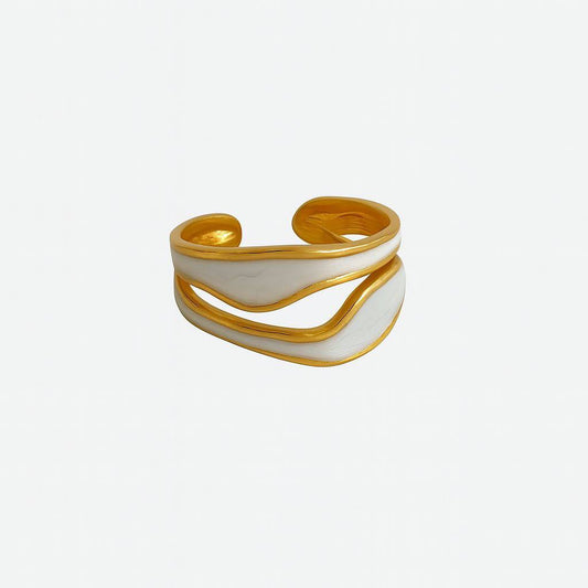 White epoxy ring